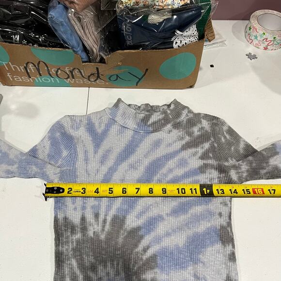 We The Free Swirl Tee Sz Small Light Night Tie Dye Mock Neck Long Sleeve Womens - Picture 7 of 8